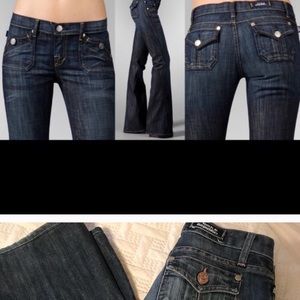 NWOT Rock & Republic Scorpion Jeans